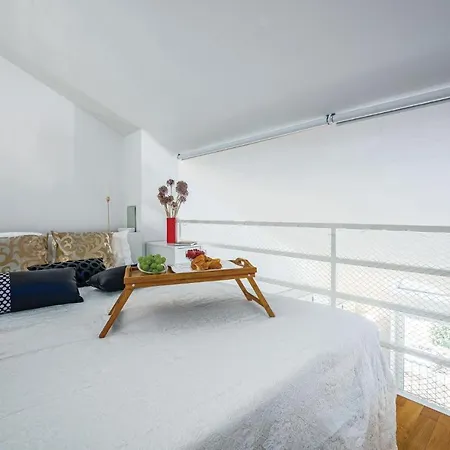 Apartment Awesome In W/ 1 Bedrooms *